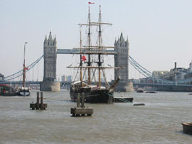  Réplica del Zong, en el Puente de la Torre, 2007 